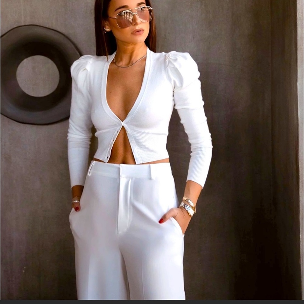 Danielle Bernstein cropped sweater. Brand new, never been worn.